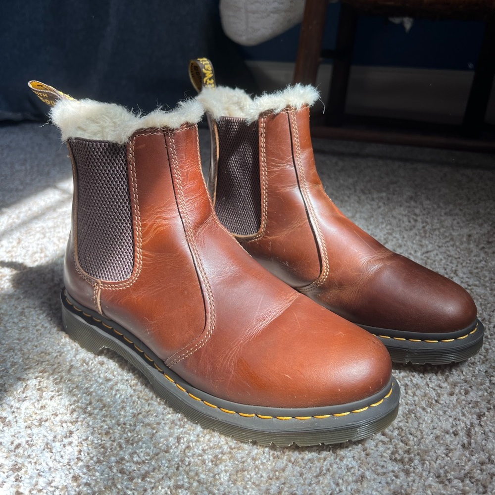 Dr. Martens 2976 Women’s Faux Fur Lined Chelsea Boots